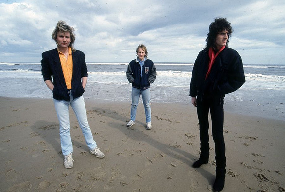 tyge band038