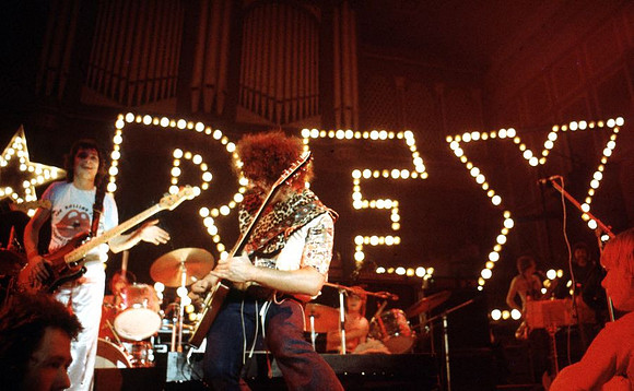 trex008