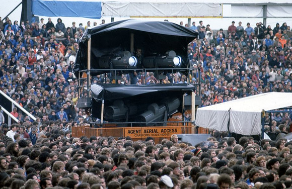 crowd016