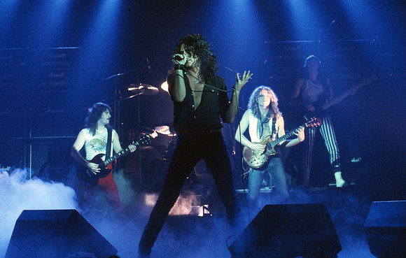 tyge on stage 002