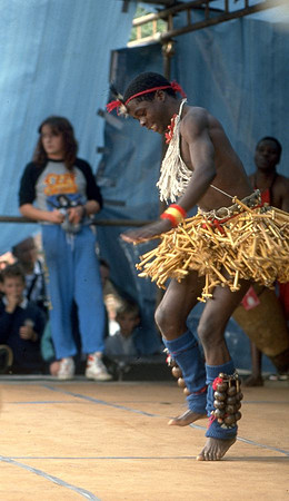 Amayenge